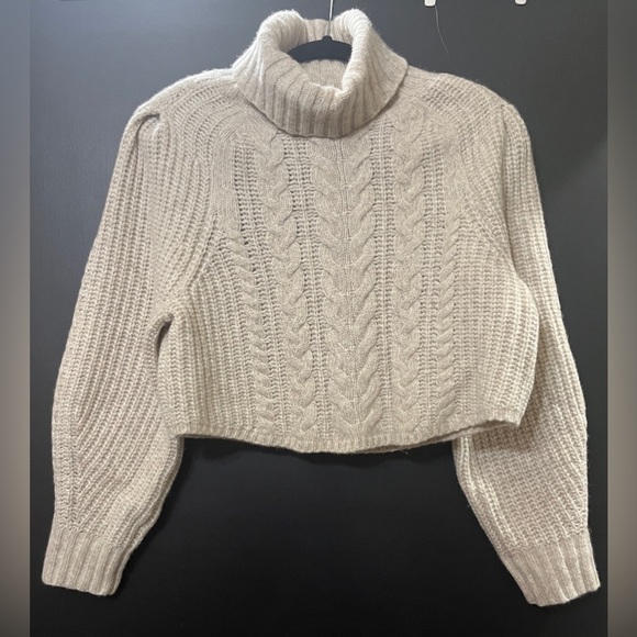 dh New York, Ronin Cropped Cable Sweater - Picture 2 of 5